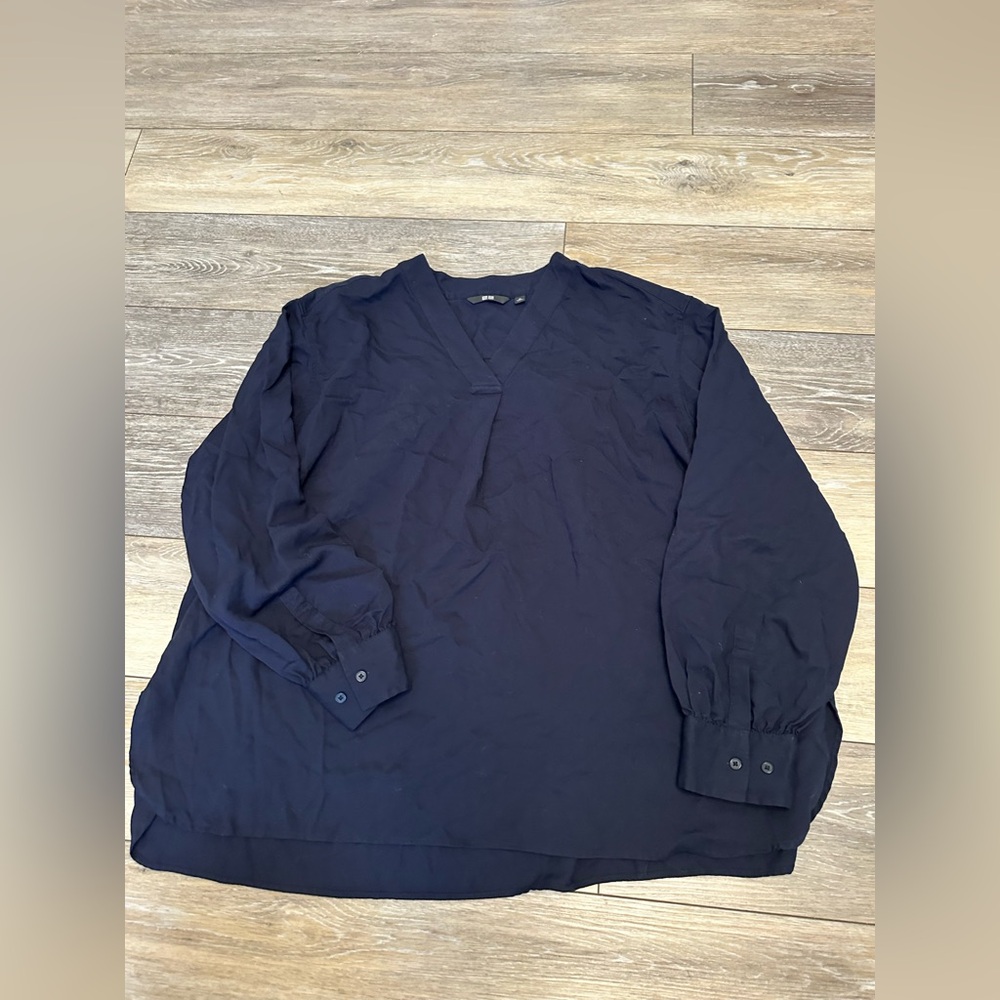 Uniqlo Navy Blue V-Neck Long Sleeve Blouse